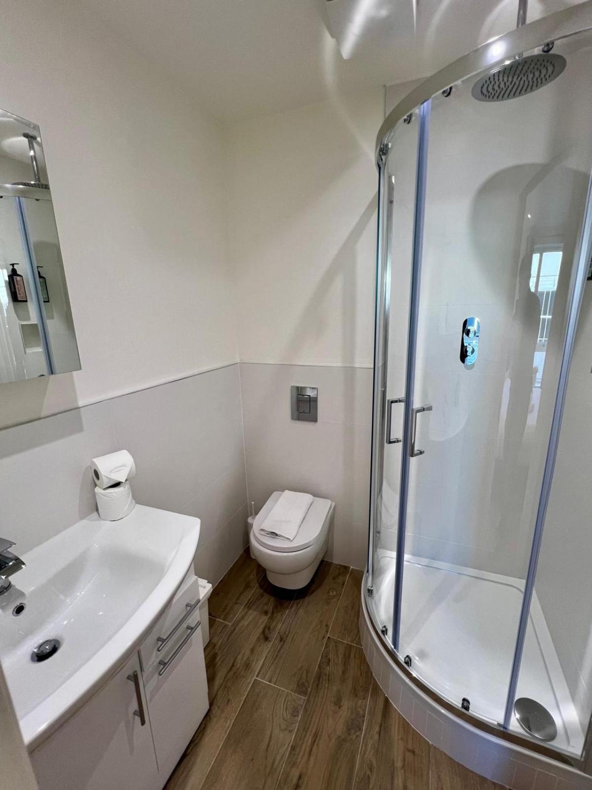 Parnell Corner Apartments Dublin Bagian luar foto